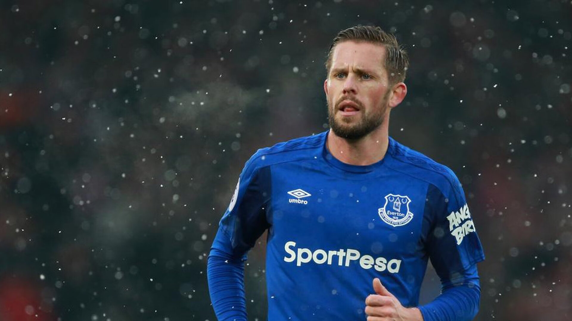 今夜全锦赛前瞻：罗德里伤情更新，切尔西冲击连胜纪录